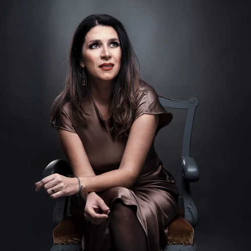 Η Μαρία Κηλαηδόνη στην ταράτσα του "Gazarte"