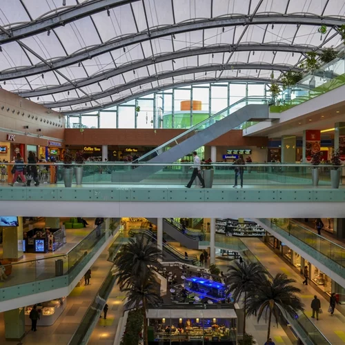 Αφιέρωμα στις γυναίκες στο Athens Metro Mall