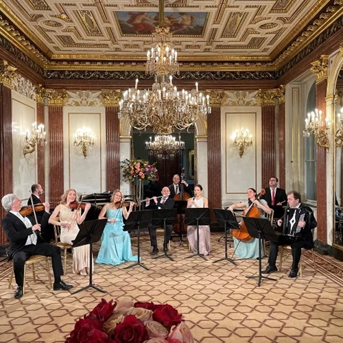 200 χρόνια Johann Strauss: Μια μουσική βραδιά της Χρυσής Εποχής της Βιέννης στο Παλλάς