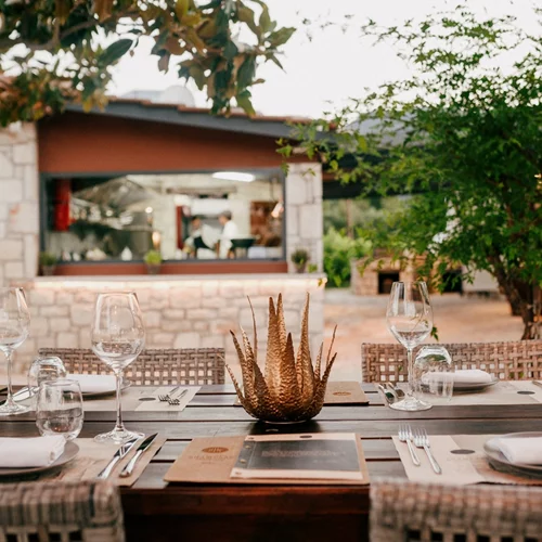 Στο "Κτήμα Γράμψα" για το πιο γαστρονομικό... πιτόγυρο της Ζακύνθου