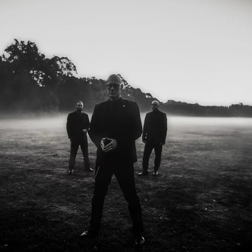 Covenant: Οι θρύλοι της EBM στο Θέατρο Πέτρας