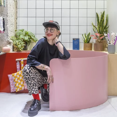 Τρία νέα μαγαζιά στην πολύχρωμη Ζωοδόχου Πηγής στα Εξάρχεια