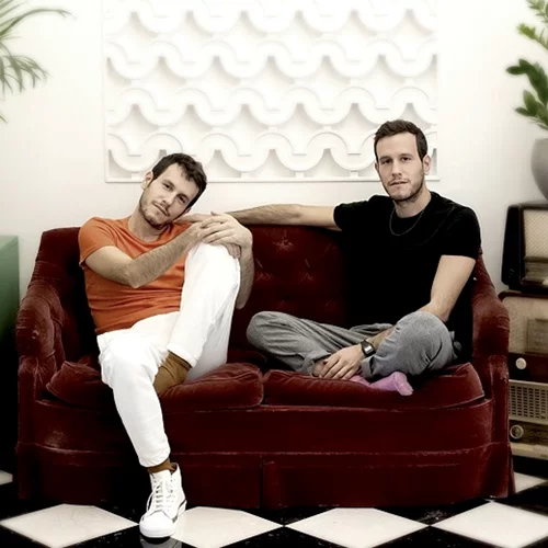 Ο ρεμπέτικος κόσμος του Ρεμπώ συναντάει τον ποιητικό κόσμο του ρεμπέτικου