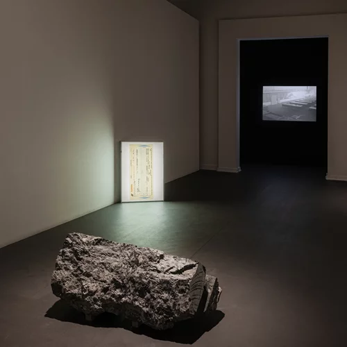 "Unpacking My History": Όταν οι Ιταλοί καλλιτέχνες ξύπνησαν από ένα βαθύ ύπνο και αποφάσισαν να λερώσουν τα χέρια τους