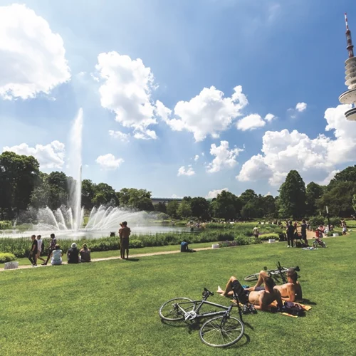 Ταξίδι στη Γερμανία: Στον Πυρετό του ΕURO 2024