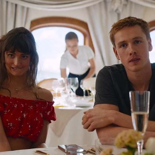 Απόψε (29/9) στην TV: Το βραβευμένο με Χρυσό Φοίνικα "Τρίγωνο της Θλίψης" στην ΕΡΤ3