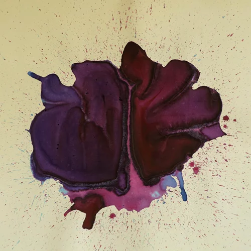 Η Αθηνά Ιωάννου συστήνει τους χρονικούς και τοπικούς συμβολισμούς του ρόδου στη Γκαλερί Batagianni