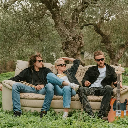 "Νεύρο, ενέργεια, ένταση": Αυτή είναι η συνταγή των ανερχόμενων Frenzee