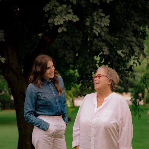 Η Δήμητρα Γαλάνη μαζί με την Παυλίνα Βουλγαράκη ταξιδεύουν στη Βόρεια Εύβοια