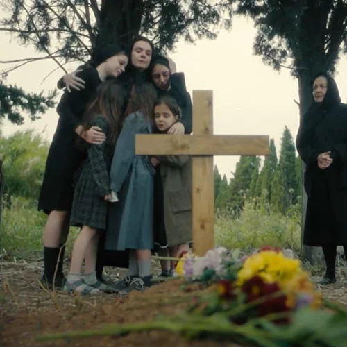 Γιατί το κοινό λατρεύει σειρές όπως το "Σπίτι Δίπλα στο Ποτάμι"