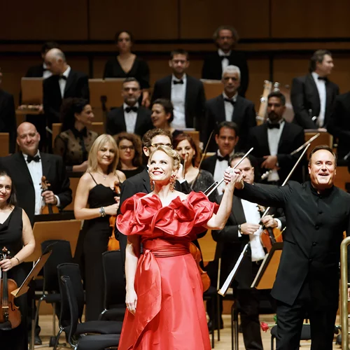 Η Θεσσαλονίκη και το Μέγαρό της στο επίκεντρο της μουσικής ζωής: επιτυχημένα ρεσιτάλ Γκαράντσα και Χόουπ