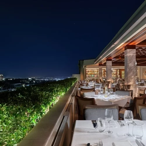 Πώς θα δοκιμάσεις τα βραβευμένα εστιατόρια της Ελλάδας σε ειδικά μενού με εξαιρετικές τιμές