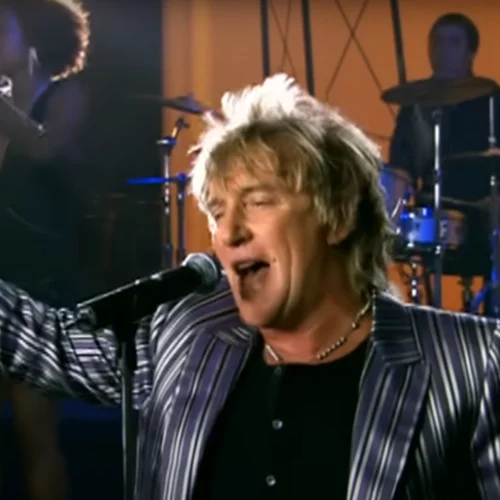 O Rod Stewart καταφτάνει στην Αθήνα!