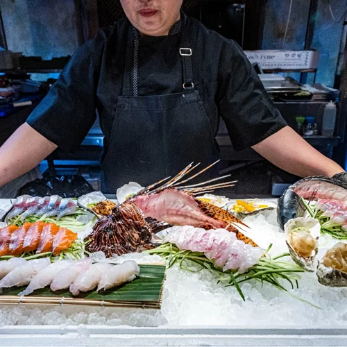 Στα "Hasapika" για λεοντόψαρο sashimi