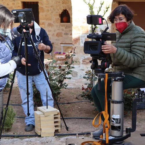 Η Κλεώνη Φλέσσα και το ντοκιμαντέρ της "Ο Παππούς μου ο Παπαφλέσσας"