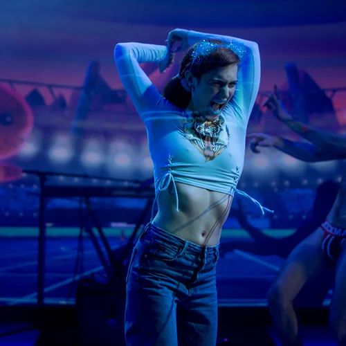 Παράσταση-σχόλιο για τη γενιά των post-millennials από τον Ηλία Αδάμ