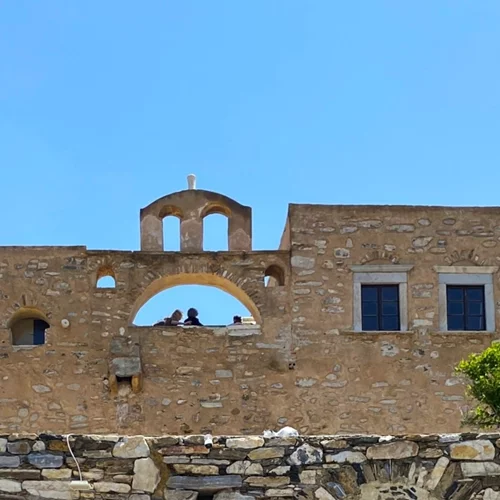 Φεστιβάλ Νάξου 2024: Παραθερίζουμε στον Πύργο Μπαζαίου