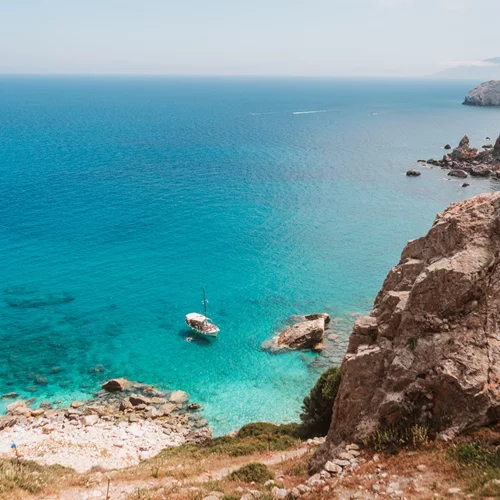 Σκιάθος: Παπαδιαμαντική αλλά και κοσμοπολίτισσα