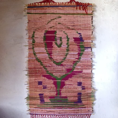 "Ταπισερί – Tapisserie": Δεκατρείς Έλληνες εικαστικοί παρουσιάζουν τη διαδικασία και το αναπάντεχο αποτέλεσμα της ύφανσης