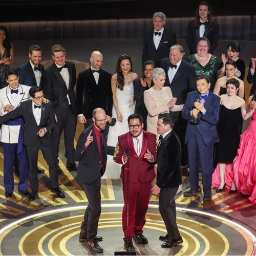 Έγιναν τα "Πάντα Όλα" στα ανατρεπτικά Όσκαρ 2023!