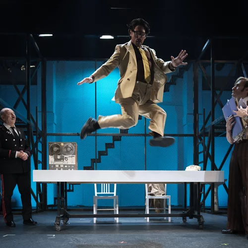 Αναβολή παραστάσεων για τον "Τυχαίο θάνατο ενός αναρχικού"