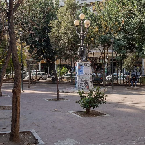 Τι απαντά ο Δήμος Αθηναίων για τα κομμένα δέντρα και το Μετρό