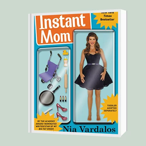 Το βιβλίο της Νία Βαρντάλος περιγράφει τη συγκλονιστική ιστορία από την εξωσωματική μέχρι την υιοθεσία του παιδιού της