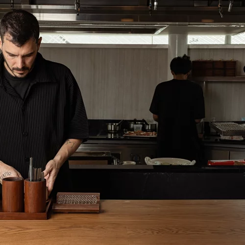 Δημήτρη Μουδιέ, πώς είναι να σερβίρεις το ακριβότερο tasting menu της Μπανγκόκ;