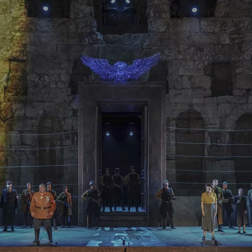 Πολλές μουσικές απολαύσεις από την αναβίωση ενός αμφιλεγόμενου "Ναμπούκκο" στο Ηρώδειο