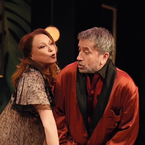 "Sexy Laundry": Σπύρος Παπαδόπουλος και Ρένια Λουιζίδου στην πιο feelgood παράσταση!