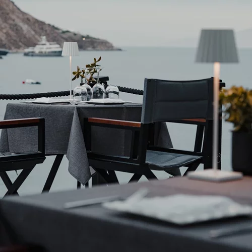 Γευσιγνωσία στο "Kivotos Mykonos": Απόλαυση με Κτήμα Τσέλεπου και La Tour Melas