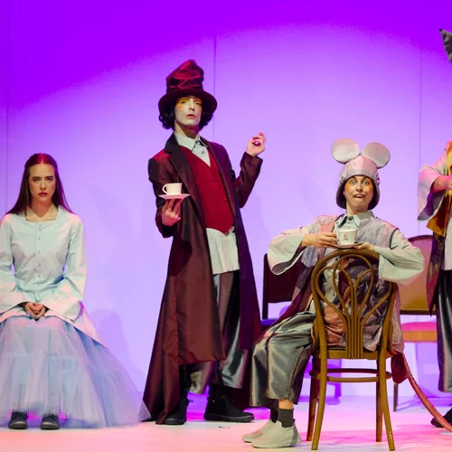 Γιορτάζουμε τις Απόκριες με την "Αλίκη στη Χώρα των θαυμάτων" και μια ειδική προσφορά