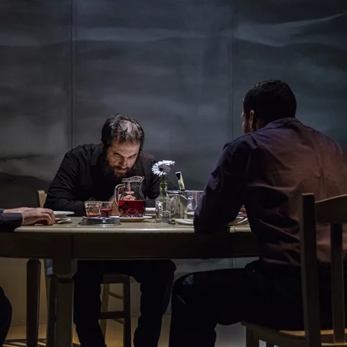 Καλά, εσύ σκοτώθηκες νωρίς