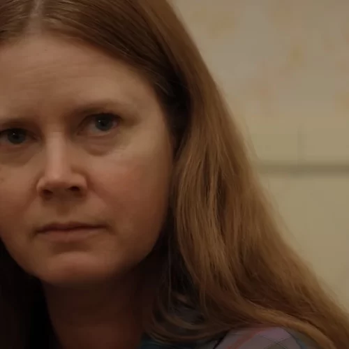 "Nightbitch": Η Έιμι Άνταμς έρχεται αντιμέτωπη με τη μητρότητα (trailer)