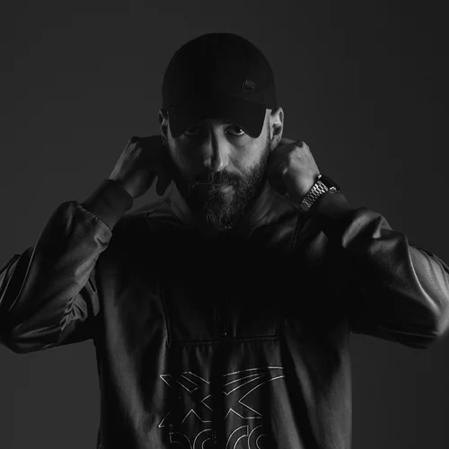 "Arte Povera": Ταιριάζουν οι ραπ ρυθμοί με τις συμφωνικές ορχήστρες;