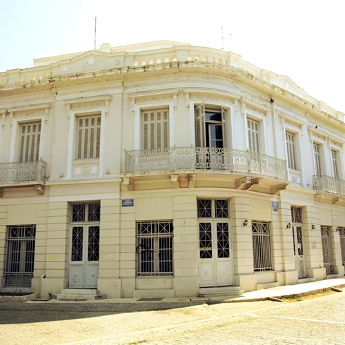 Το ΥΠΠΟ παραχωρεί κτίριο στην Πλάκα για την έδρα του Συλλόγου Ελλήνων Αρχαιολόγων