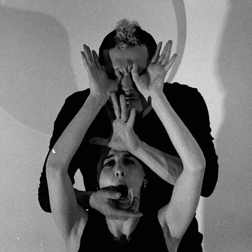 "This is a space: prova generale": Μια παράσταση-πείραμα που αλλάζει ξανά και ξανά