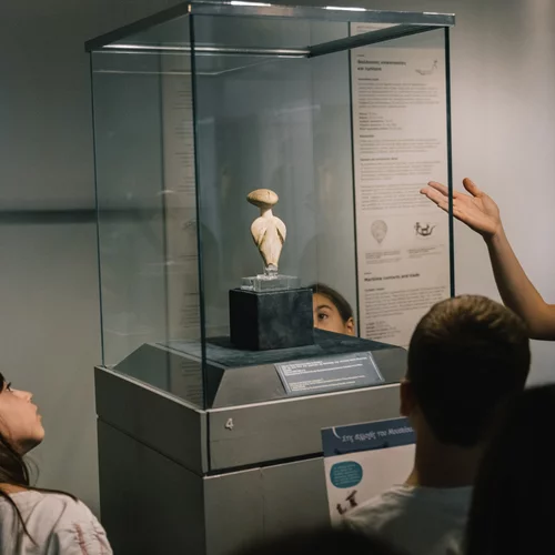 "Εκπαίδευση για όλους" στο Μουσείο Κυκλαδικής Τέχνης: Οι μαθητές έρχονται σε επαφή με τον αρχαίο πολιτισμό