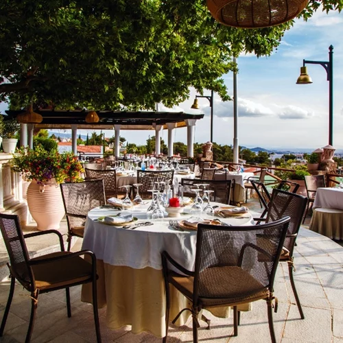 ''Ελαίας Γη'': Ελληνική κουζίνα με νόημα