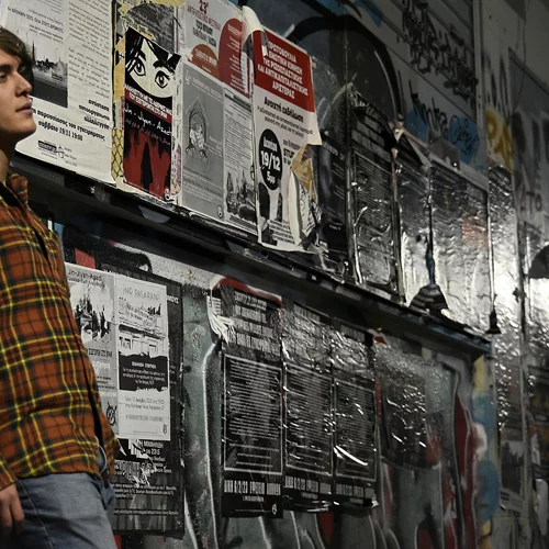 Ο Παύλος Σιδηρόπουλος "αυτοσυστήνεται" στο Θέατρο 2510