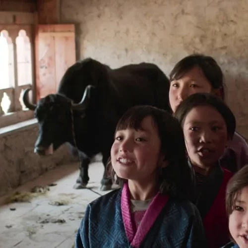 Λουνάνα: Ένα Γιάκ Μέσα στην Τάξη