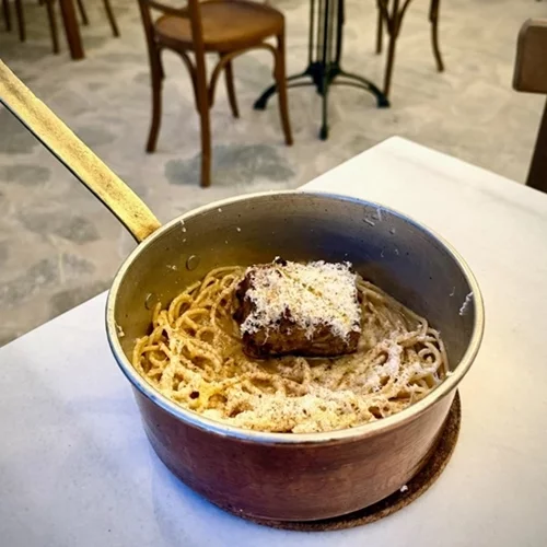 Ρέμα Φλόγα: ο Γιάννης Λουκάκης ανάβει φωτιές στην Πάρο!