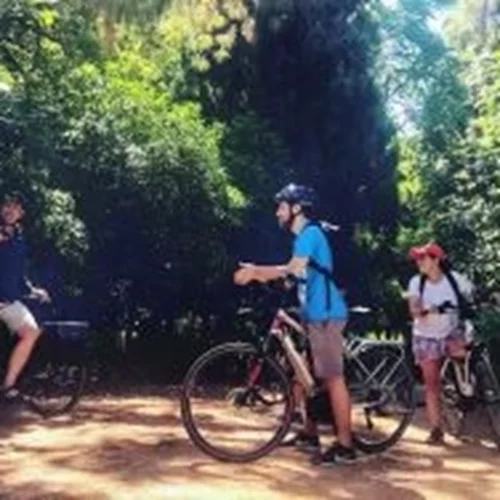 Γυρνάμε το ιστορικό κέντρο με το ποδήλατο