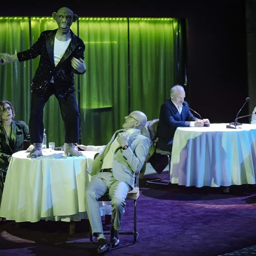 Μας αποζημίωσε ή όχι η εναρκτήρια παράσταση του Φεστιβάλ Αθηνών;