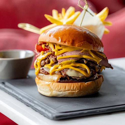 Brunching στην αστική όαση του "New Hotel"