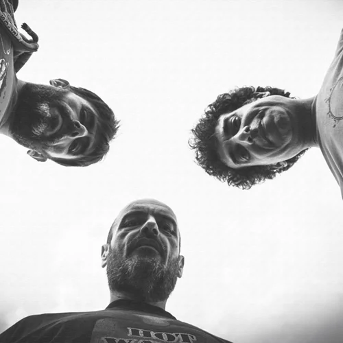 Τα Υπόγεια Ρεύματα σε ένα μοναδικό ηλεκτρικό set