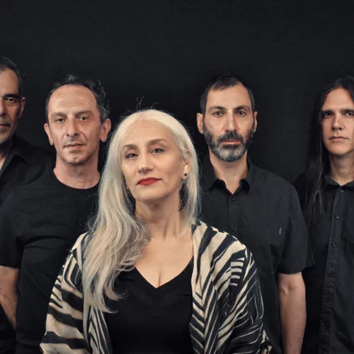 Οι Thee Holy Strangers επέστρεψαν!