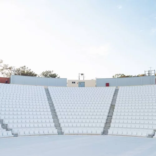 "Είμαστε πάντα μαζί σας": Συναυλία αλληλεγγύης στο Βεάκειο