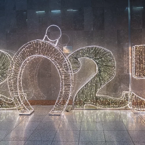 Χριστούγεννα 2024 στο Μετρό και το Τραμ της Αθήνας