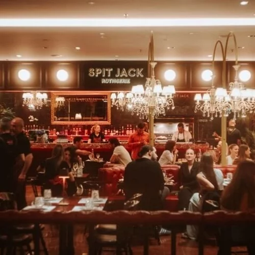 'Spit Jack' και την Κυριακή στο Golden Hall